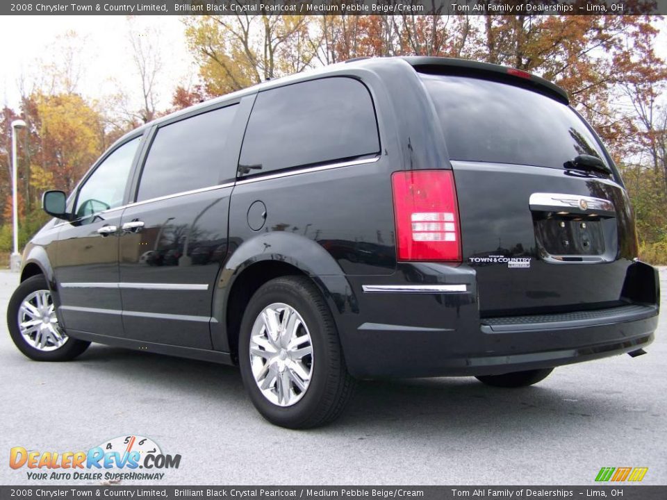 2008 Chrysler Town & Country Limited Brilliant Black Crystal Pearlcoat / Medium Pebble Beige/Cream Photo #3