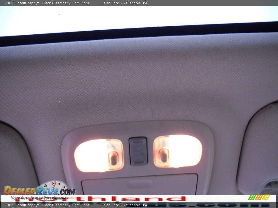 2006 Lincoln Zephyr Black Clearcoat / Light Stone Photo #15