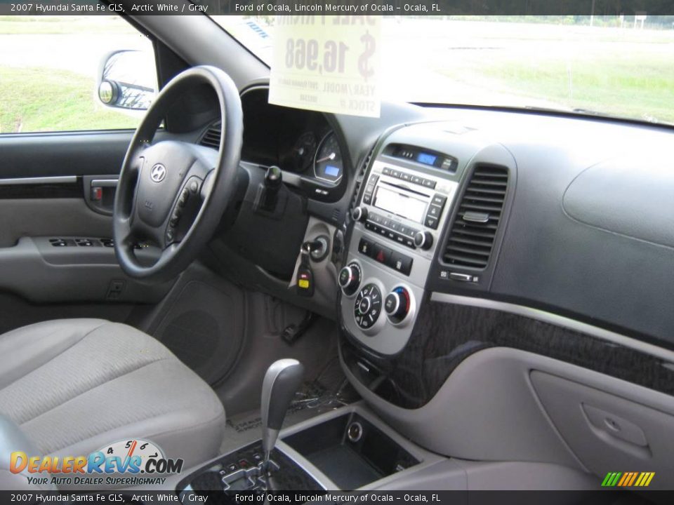 2007 Hyundai Santa Fe GLS Arctic White / Gray Photo #17