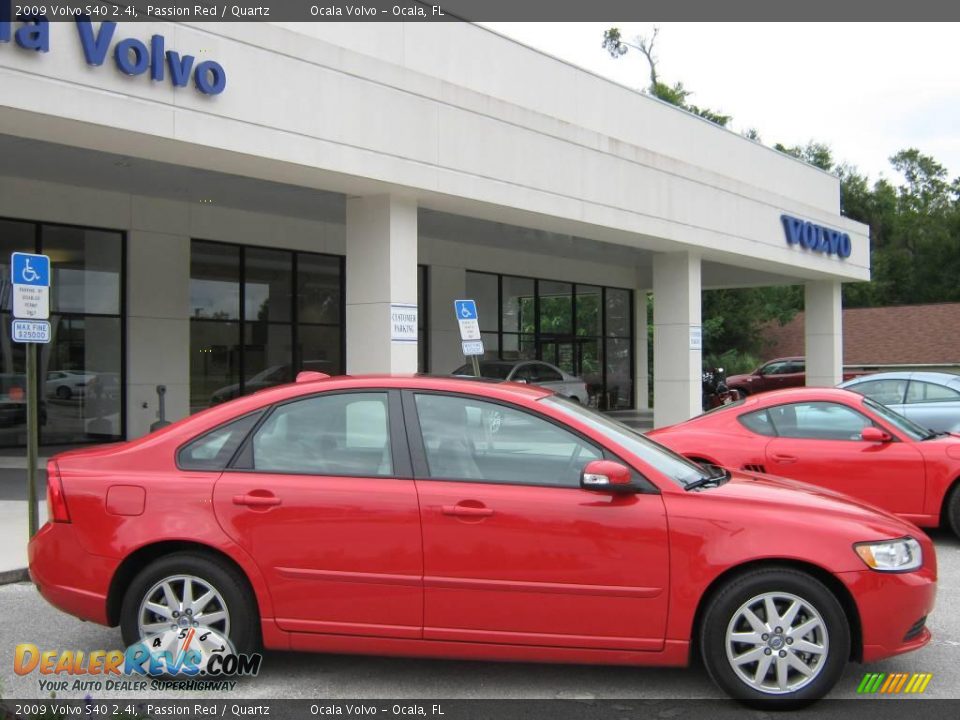 2009 Volvo S40 2.4i Passion Red / Quartz Photo #2