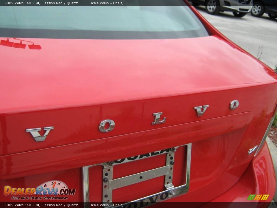 2009 Volvo S40 2.4i Passion Red / Quartz Photo #11