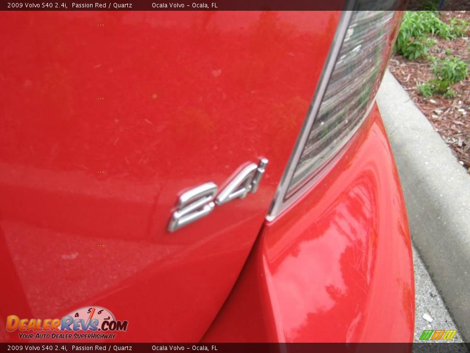 2009 Volvo S40 2.4i Passion Red / Quartz Photo #12