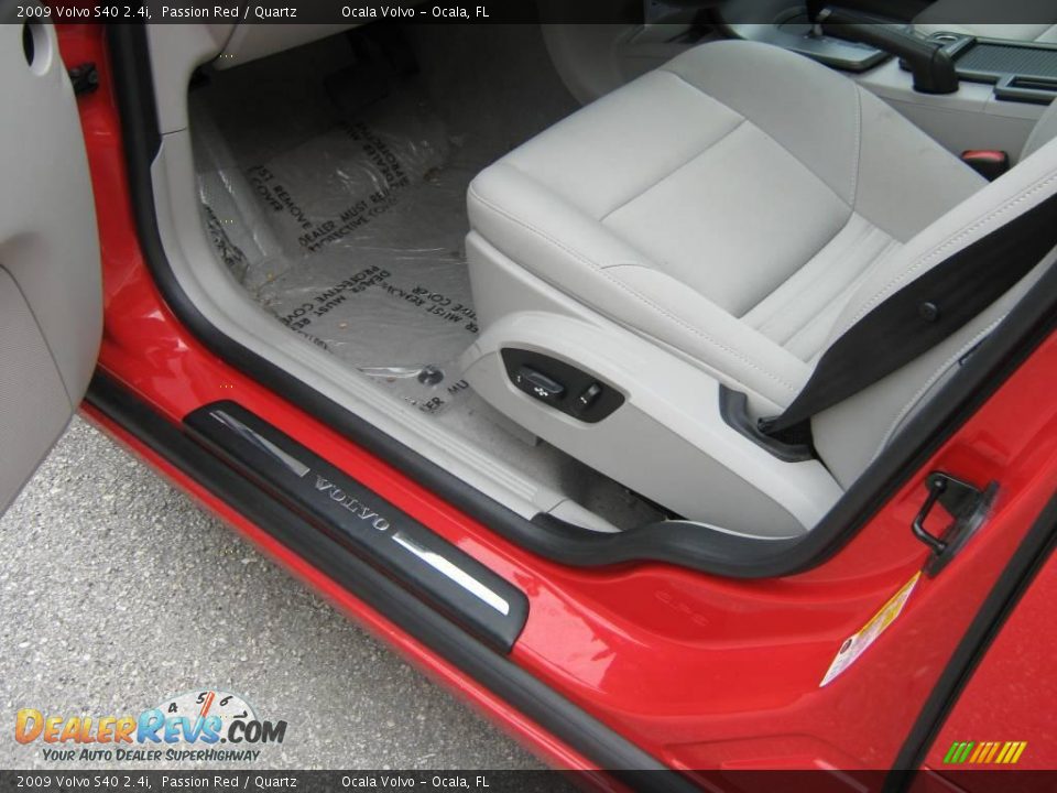 2009 Volvo S40 2.4i Passion Red / Quartz Photo #17