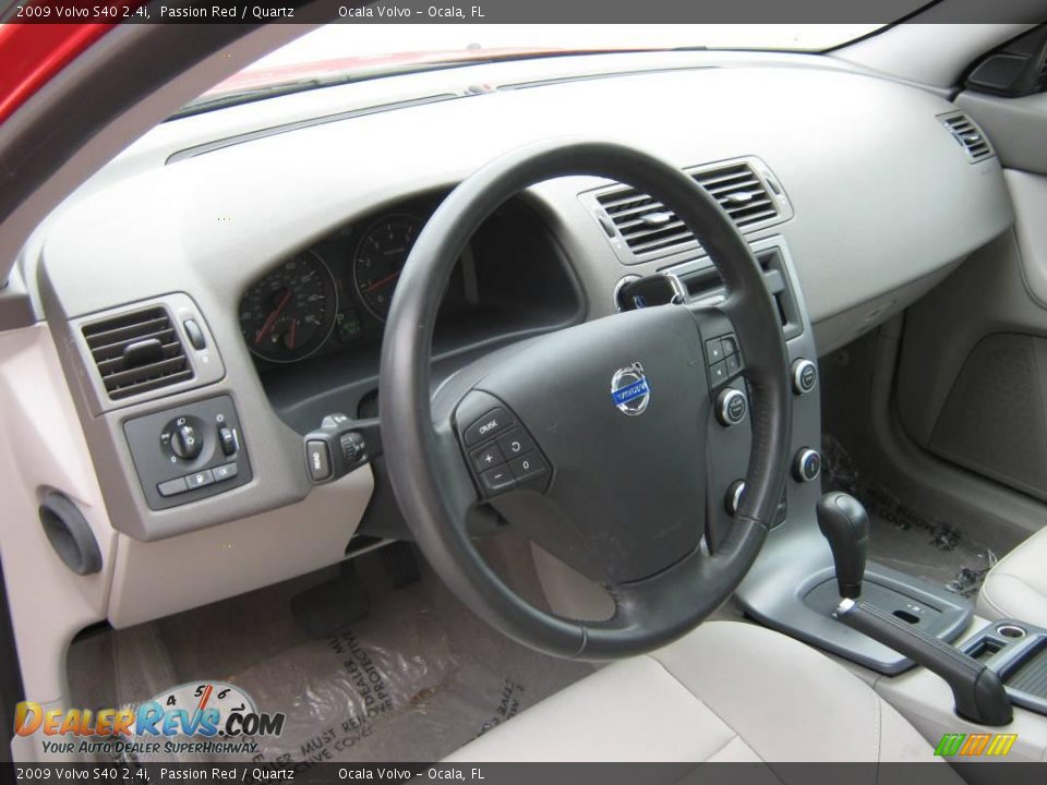 2009 Volvo S40 2.4i Passion Red / Quartz Photo #18
