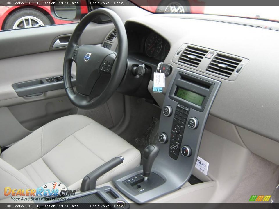 2009 Volvo S40 2.4i Passion Red / Quartz Photo #19