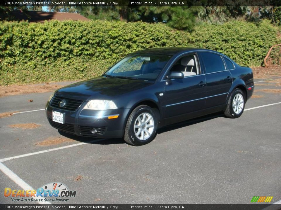 2004 Volkswagen Passat GLS Sedan Blue Graphite Metallic / Grey Photo #1