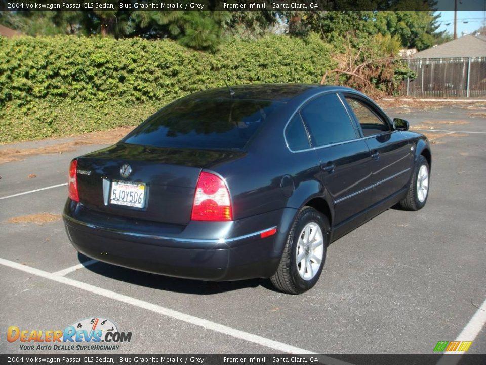 2004 Volkswagen Passat GLS Sedan Blue Graphite Metallic / Grey Photo #8