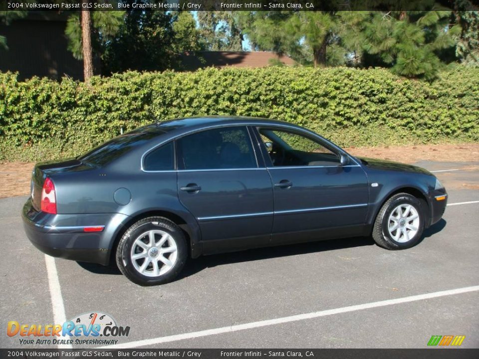 2004 Volkswagen Passat GLS Sedan Blue Graphite Metallic / Grey Photo #9