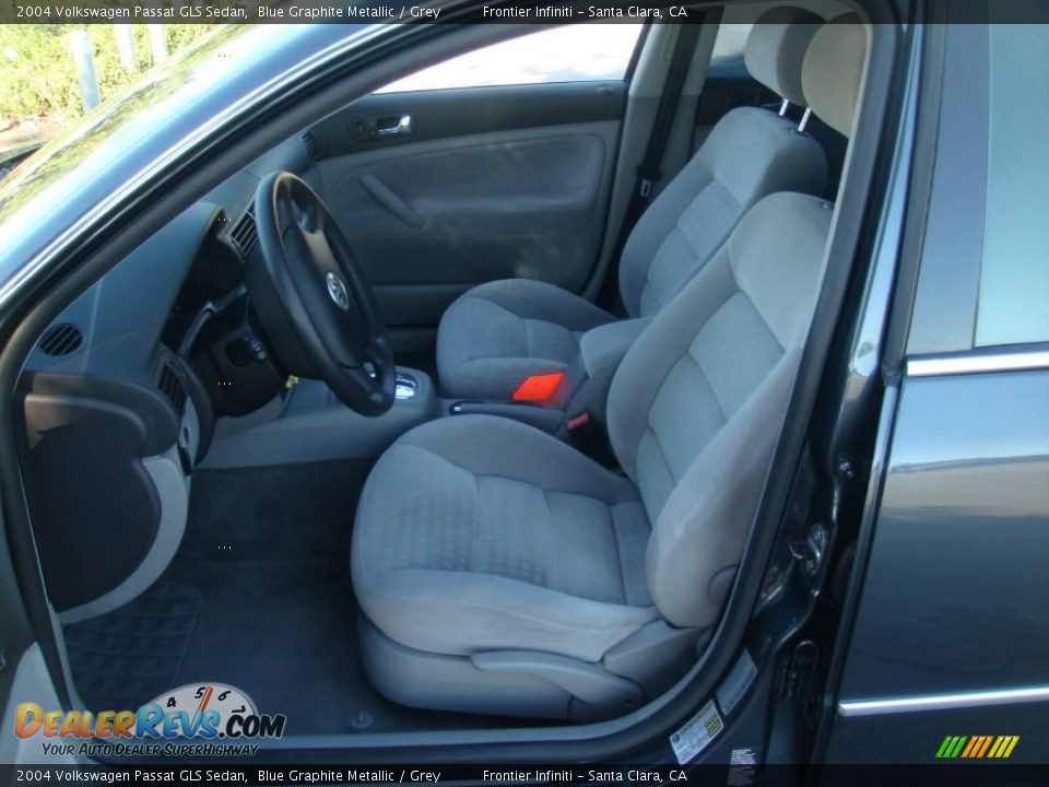 2004 Volkswagen Passat GLS Sedan Blue Graphite Metallic / Grey Photo #16