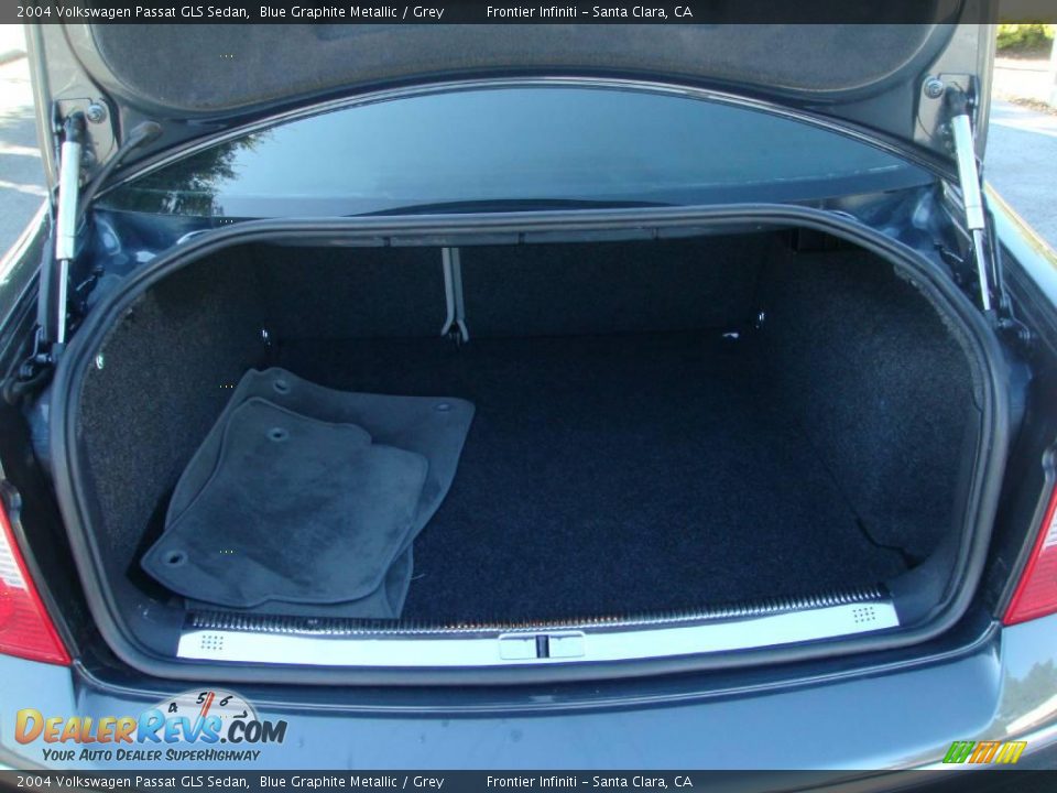 2004 Volkswagen Passat GLS Sedan Blue Graphite Metallic / Grey Photo #21