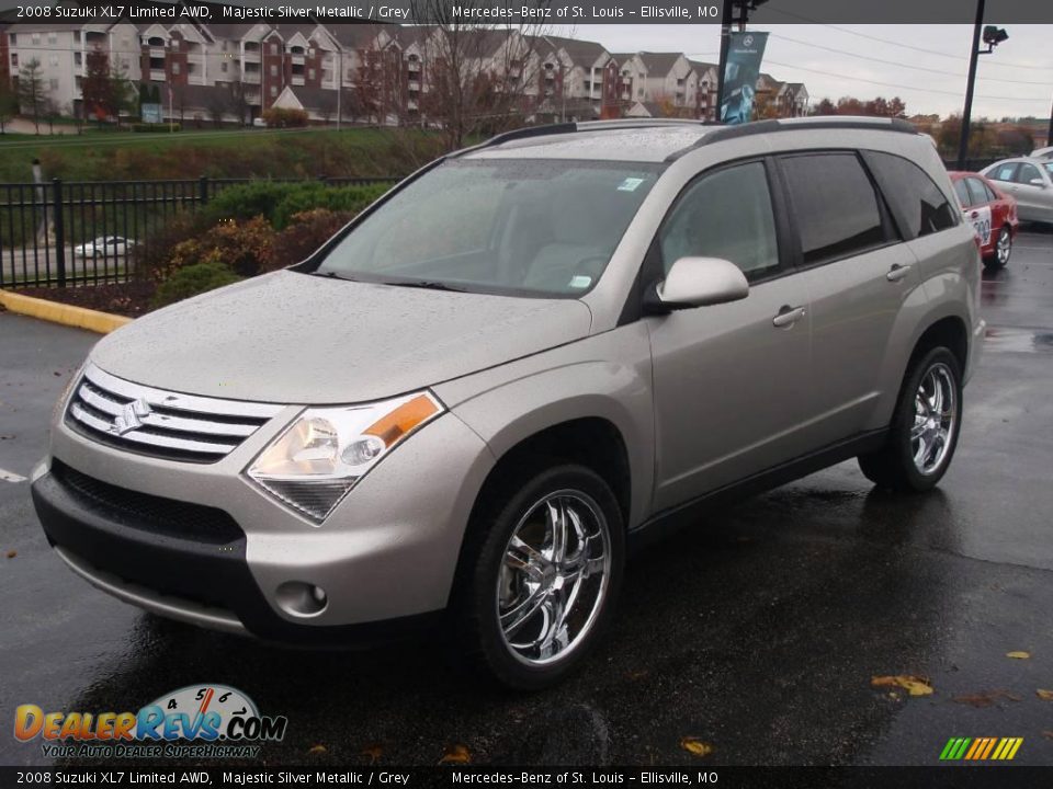 2008 Suzuki XL7 Limited AWD Majestic Silver Metallic / Grey Photo #2