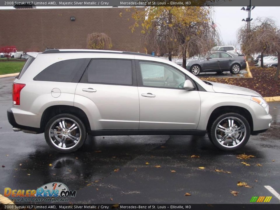 2008 Suzuki XL7 Limited AWD Majestic Silver Metallic / Grey Photo #5