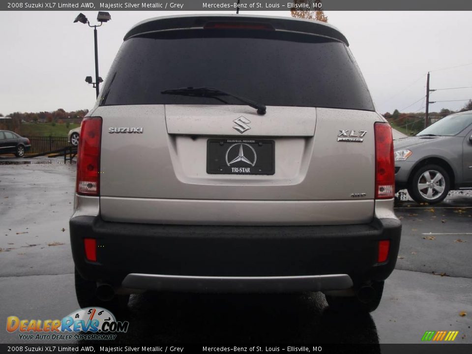 2008 Suzuki XL7 Limited AWD Majestic Silver Metallic / Grey Photo #7