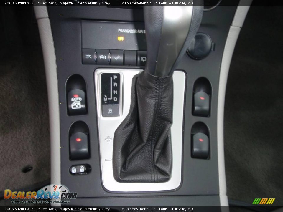 2008 Suzuki XL7 Limited AWD Majestic Silver Metallic / Grey Photo #23