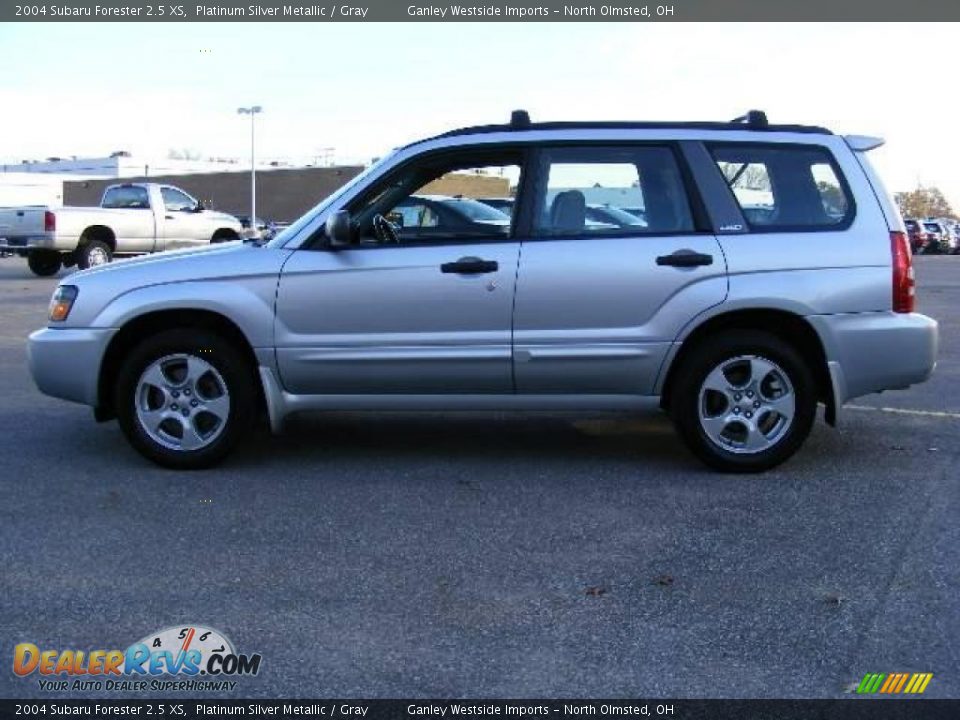 2004 Subaru Forester 2.5 XS Platinum Silver Metallic / Gray Photo #2