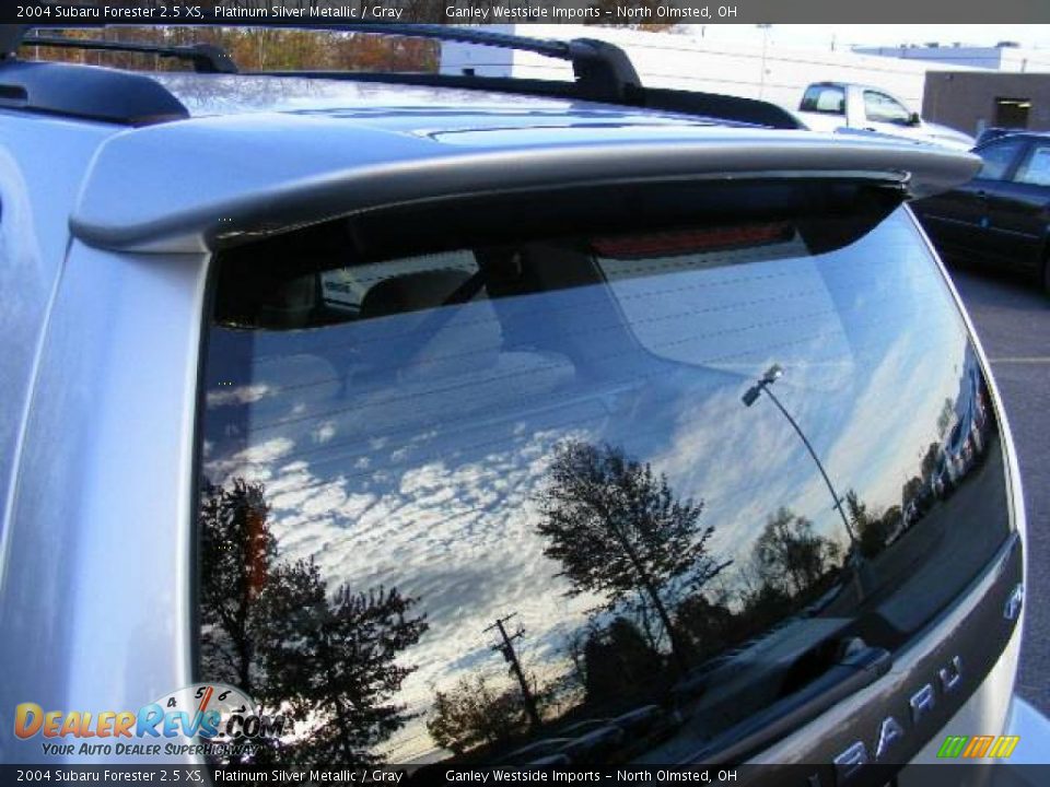 2004 Subaru Forester 2.5 XS Platinum Silver Metallic / Gray Photo #21