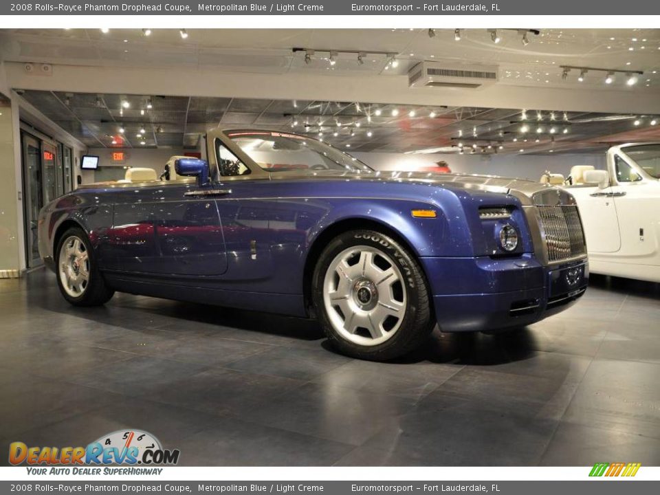 Front 3/4 View of 2008 Rolls-Royce Phantom Drophead Coupe  Photo #13