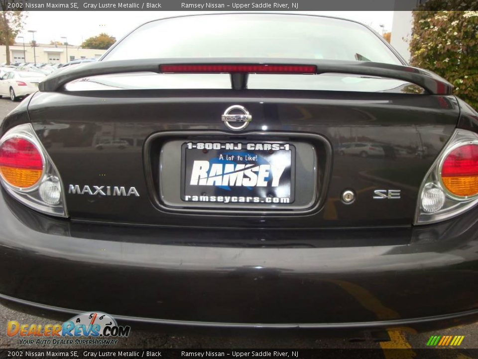 2002 Nissan Maxima SE Gray Lustre Metallic / Black Photo #19