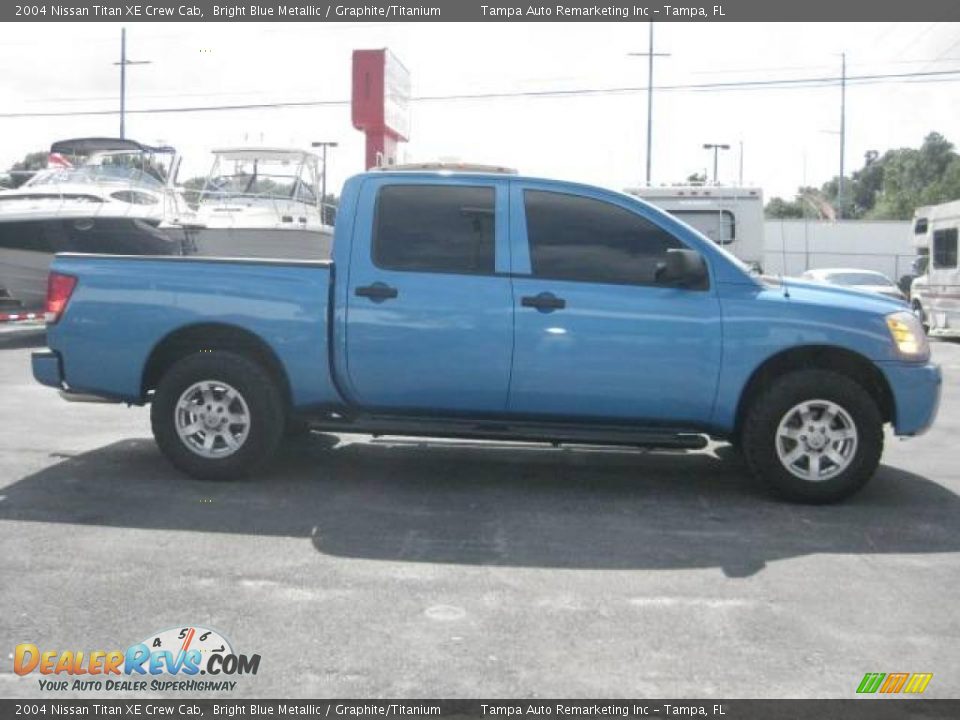 2004 Nissan Titan XE Crew Cab Bright Blue Metallic / Graphite/Titanium Photo #7