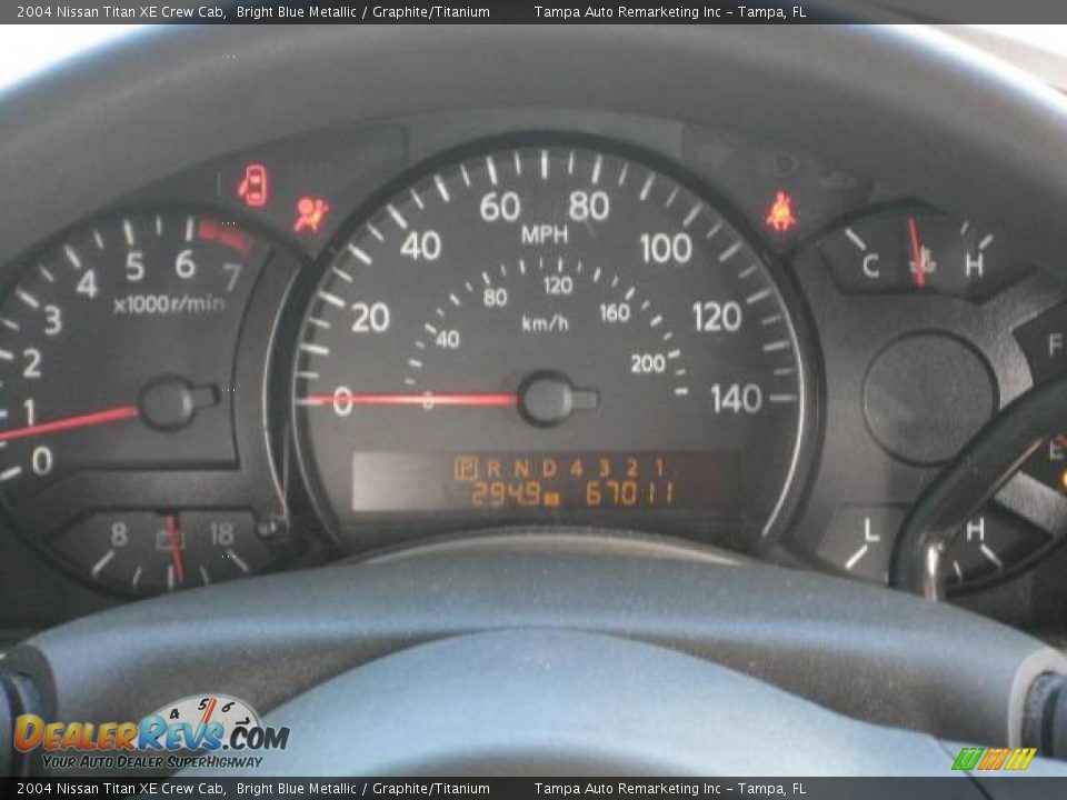 2004 Nissan Titan XE Crew Cab Bright Blue Metallic / Graphite/Titanium Photo #17