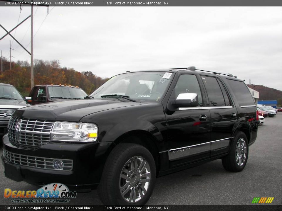 2009 Lincoln Navigator 4x4 Black / Charcoal Black Photo #3