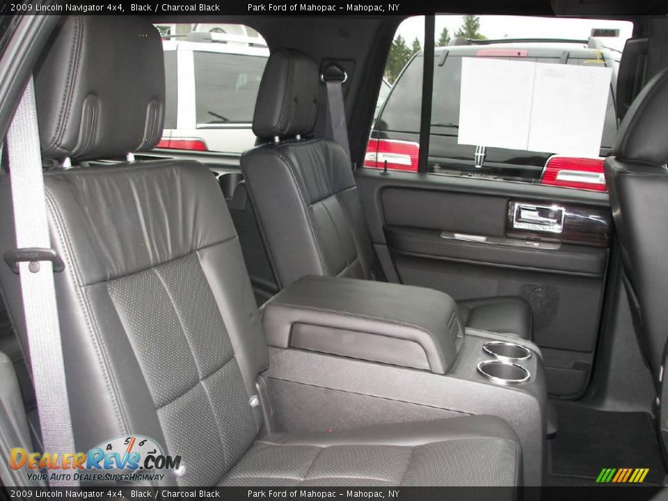 2009 Lincoln Navigator 4x4 Black / Charcoal Black Photo #7
