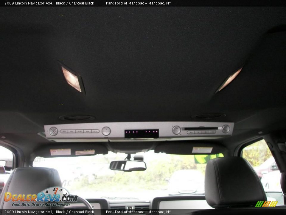 2009 Lincoln Navigator 4x4 Black / Charcoal Black Photo #18