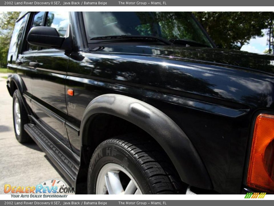 2002 Land Rover Discovery II SE7 Java Black / Bahama Beige Photo #16