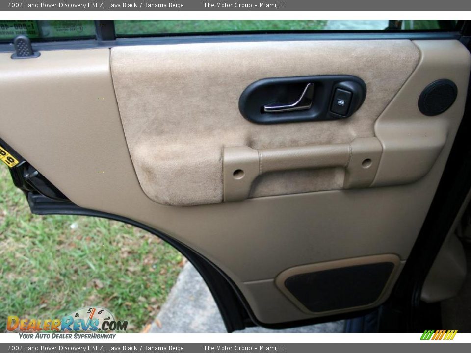 2002 Land Rover Discovery II SE7 Java Black / Bahama Beige Photo #29