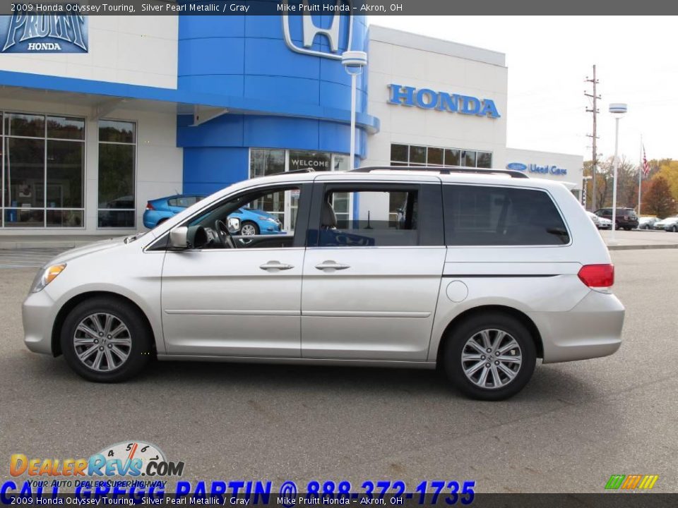 2009 Honda Odyssey Touring Silver Pearl Metallic / Gray Photo #1
