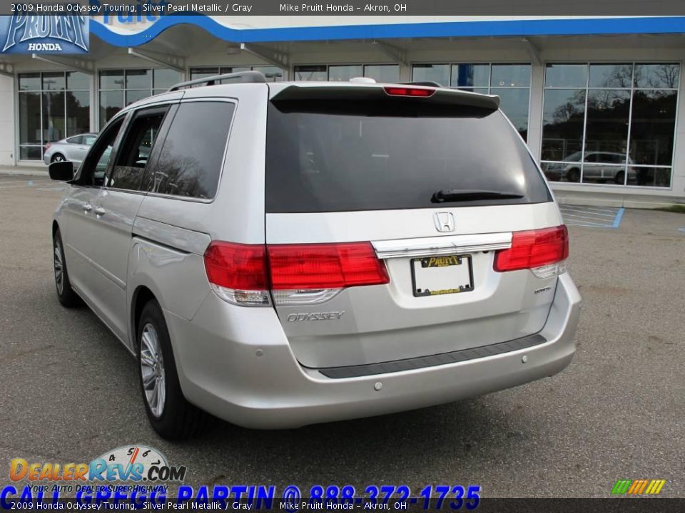 2009 Honda Odyssey Touring Silver Pearl Metallic / Gray Photo #2