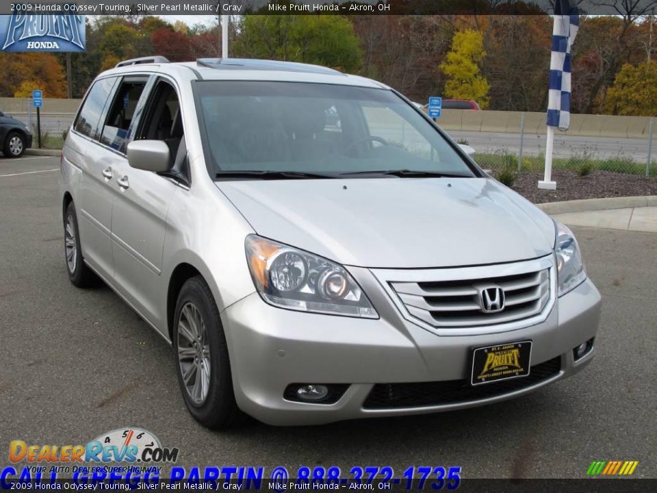2009 Honda Odyssey Touring Silver Pearl Metallic / Gray Photo #5