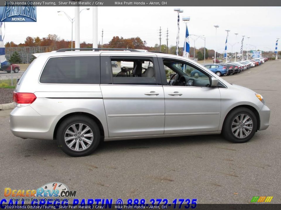 2009 Honda Odyssey Touring Silver Pearl Metallic / Gray Photo #6