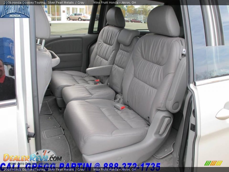 2009 Honda Odyssey Touring Silver Pearl Metallic / Gray Photo #14