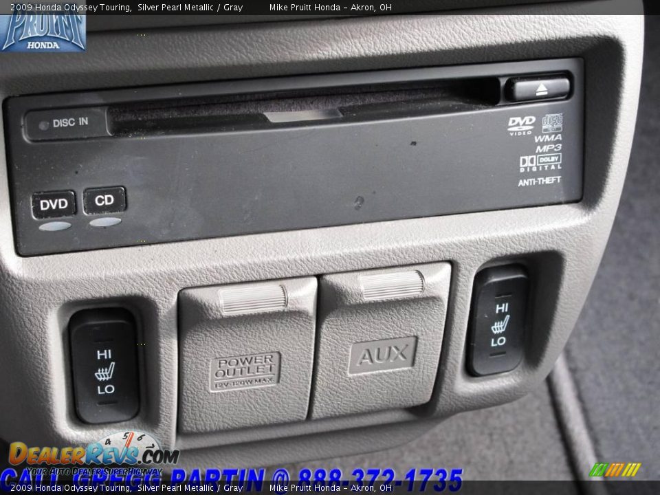 2009 Honda Odyssey Touring Silver Pearl Metallic / Gray Photo #31