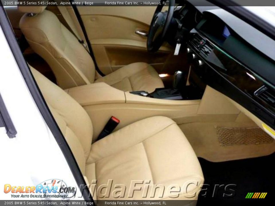 2005 BMW 5 Series 545i Sedan Alpine White / Beige Photo #13