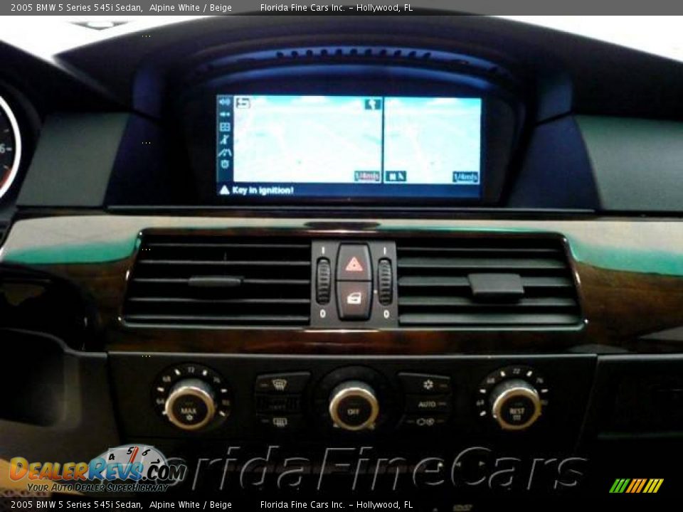 2005 BMW 5 Series 545i Sedan Alpine White / Beige Photo #17