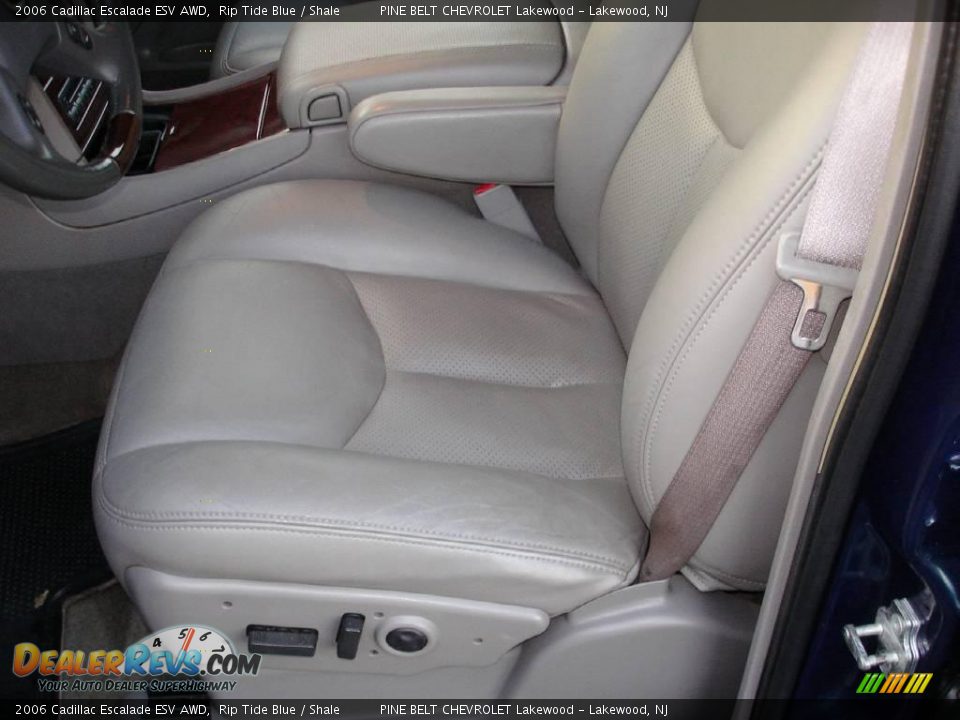 2006 Cadillac Escalade ESV AWD Rip Tide Blue / Shale Photo #7