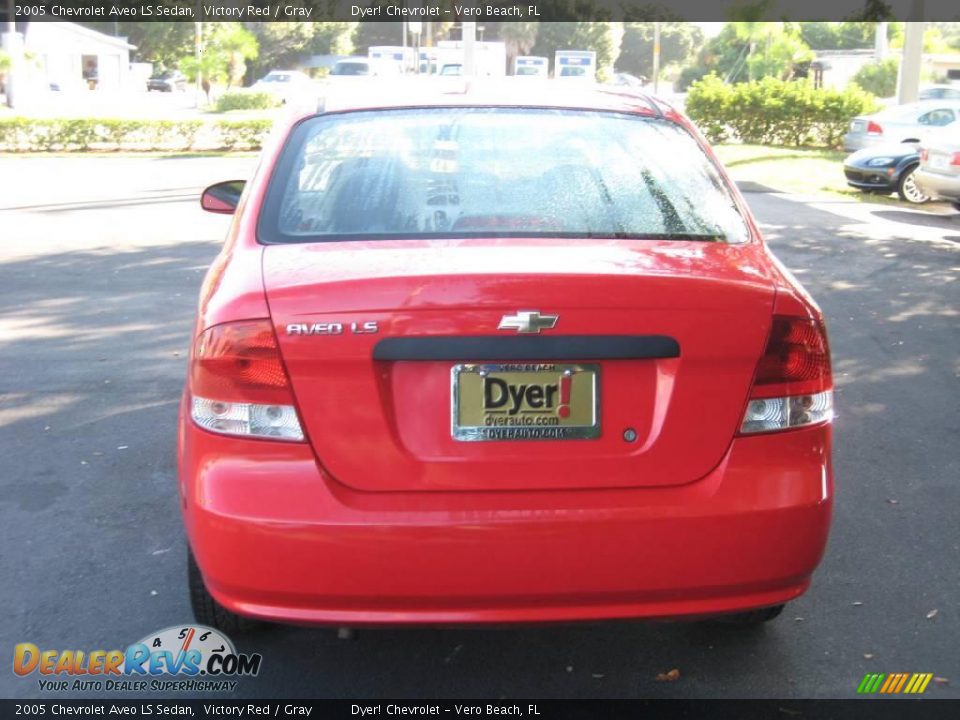 2005 Chevrolet Aveo LS Sedan Victory Red / Gray Photo #5