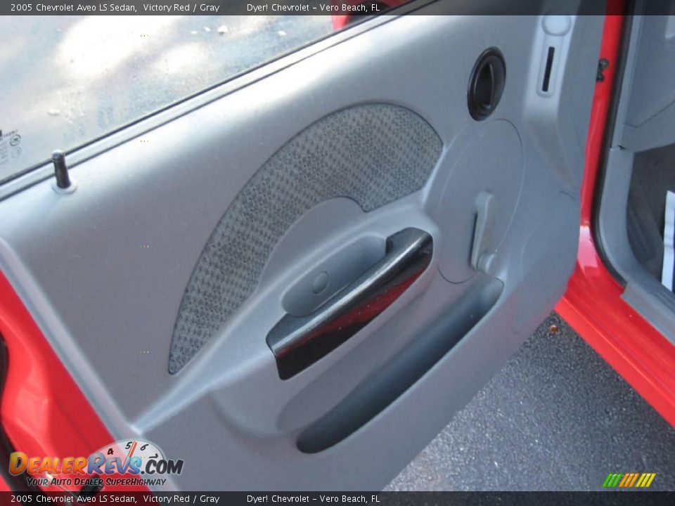 2005 Chevrolet Aveo LS Sedan Victory Red / Gray Photo #6
