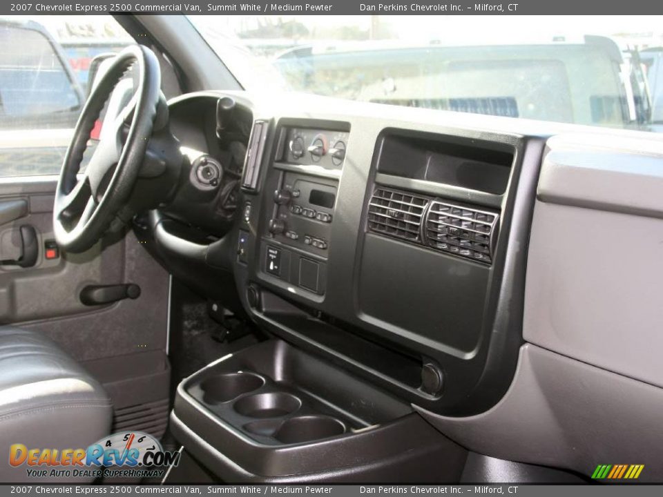 2007 Chevrolet Express 2500 Commercial Van Summit White / Medium Pewter Photo #13