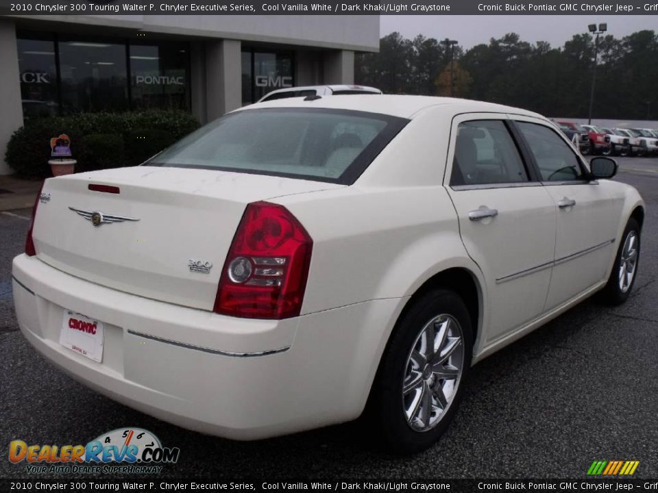 2010 Chrysler 300 Touring Walter P. Chryler Executive Series Cool Vanilla White / Dark Khaki/Light Graystone Photo #8