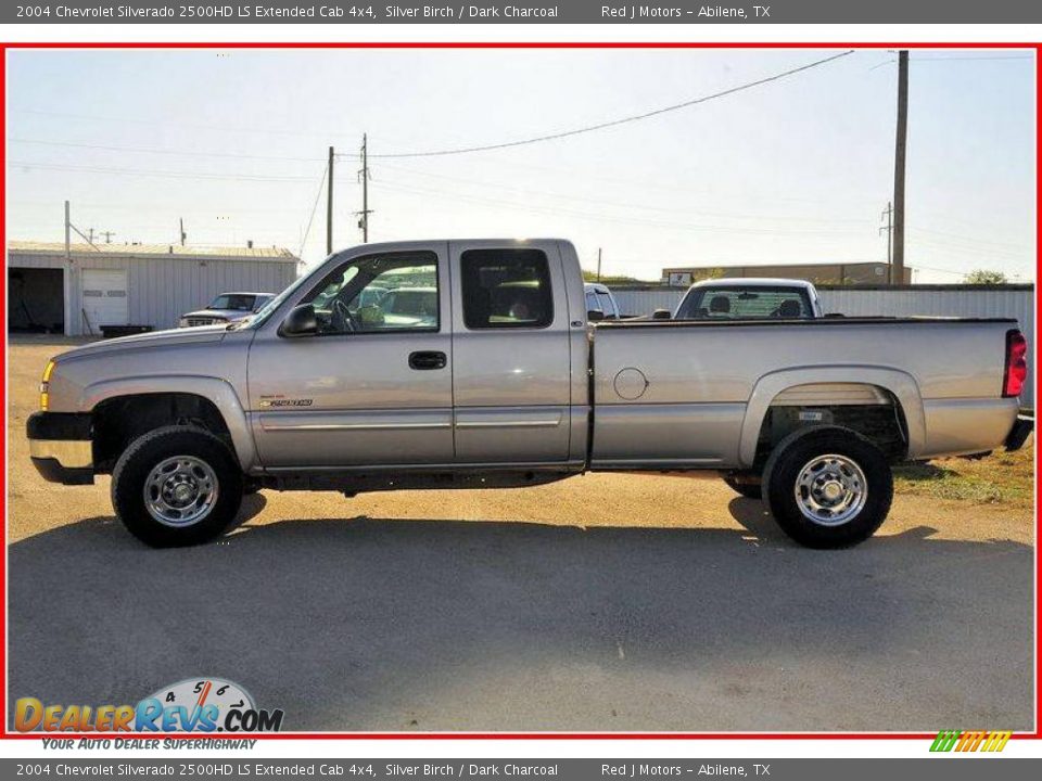 2004 Chevrolet Silverado 2500HD LS Extended Cab 4x4 Silver Birch / Dark Charcoal Photo #2
