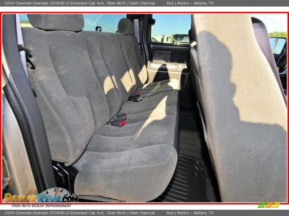 2004 Chevrolet Silverado 2500HD LS Extended Cab 4x4 Silver Birch / Dark Charcoal Photo #19