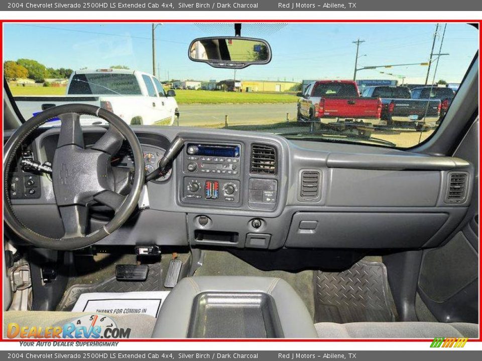 2004 Chevrolet Silverado 2500HD LS Extended Cab 4x4 Silver Birch / Dark Charcoal Photo #28