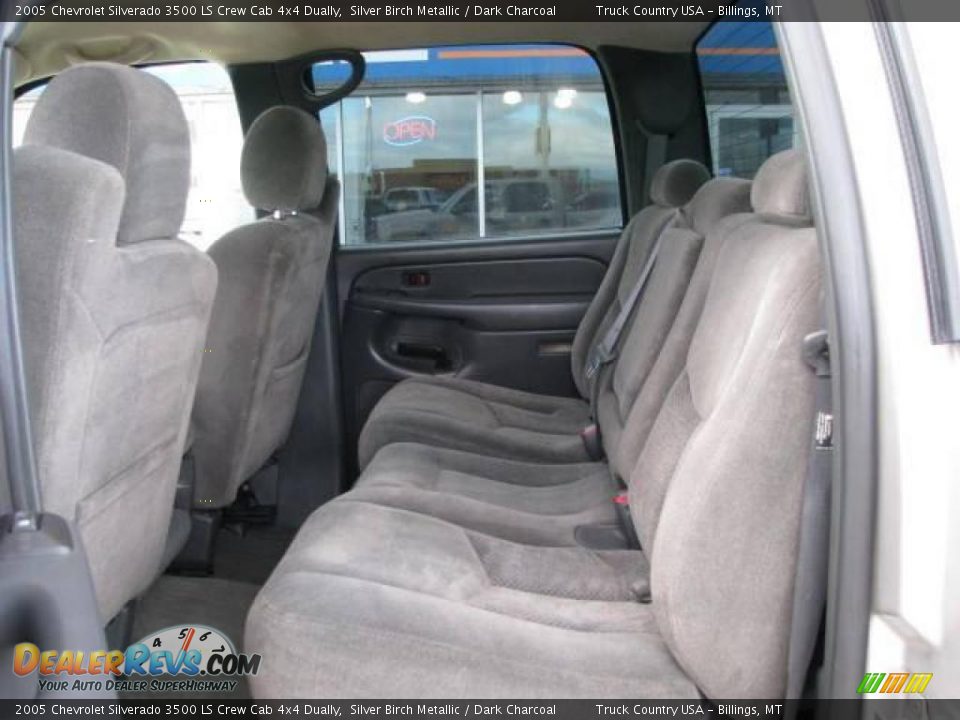 2005 Chevrolet Silverado 3500 LS Crew Cab 4x4 Dually Silver Birch Metallic / Dark Charcoal Photo #11