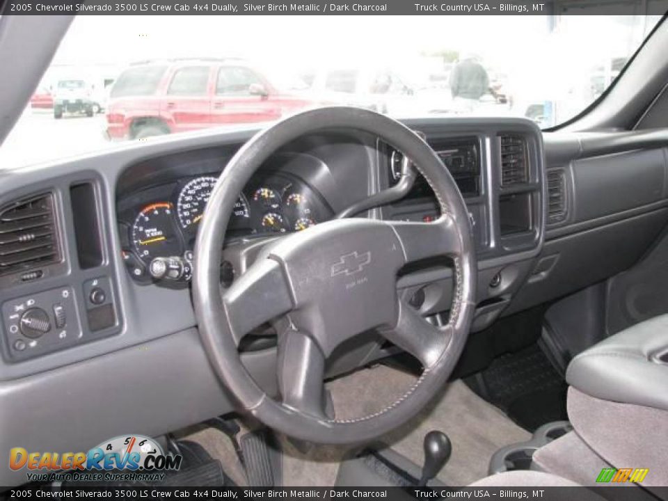 2005 Chevrolet Silverado 3500 LS Crew Cab 4x4 Dually Silver Birch Metallic / Dark Charcoal Photo #13