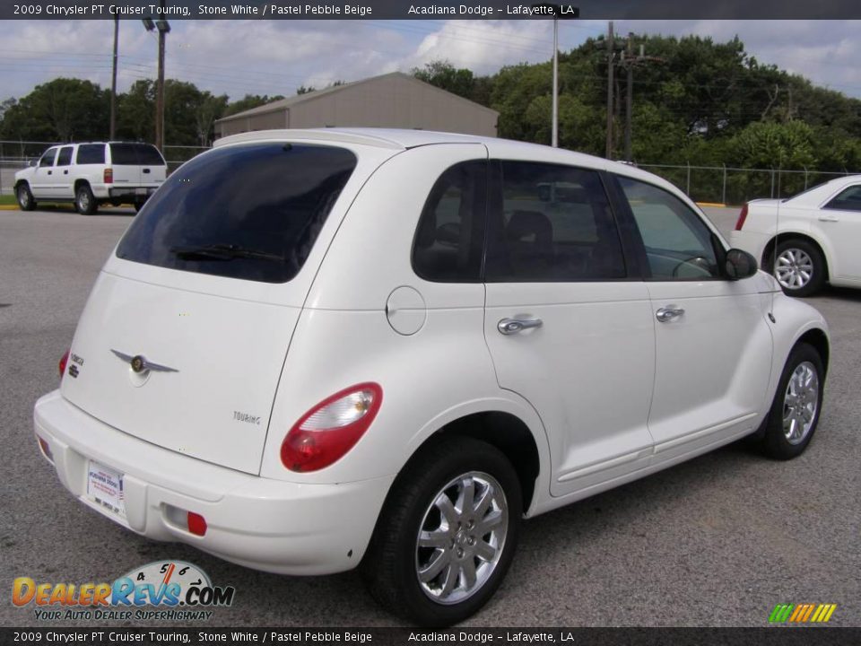 2009 Chrysler PT Cruiser Touring Stone White / Pastel Pebble Beige Photo #3