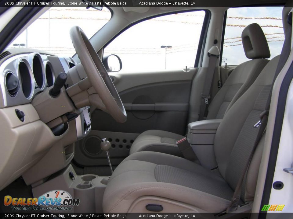 2009 Chrysler PT Cruiser Touring Stone White / Pastel Pebble Beige Photo #9