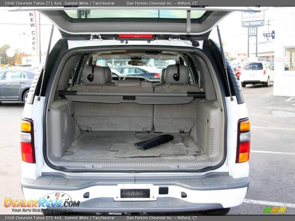 2006 Chevrolet Tahoe Z71 4x4 Summit White / Tan/Neutral Photo #7